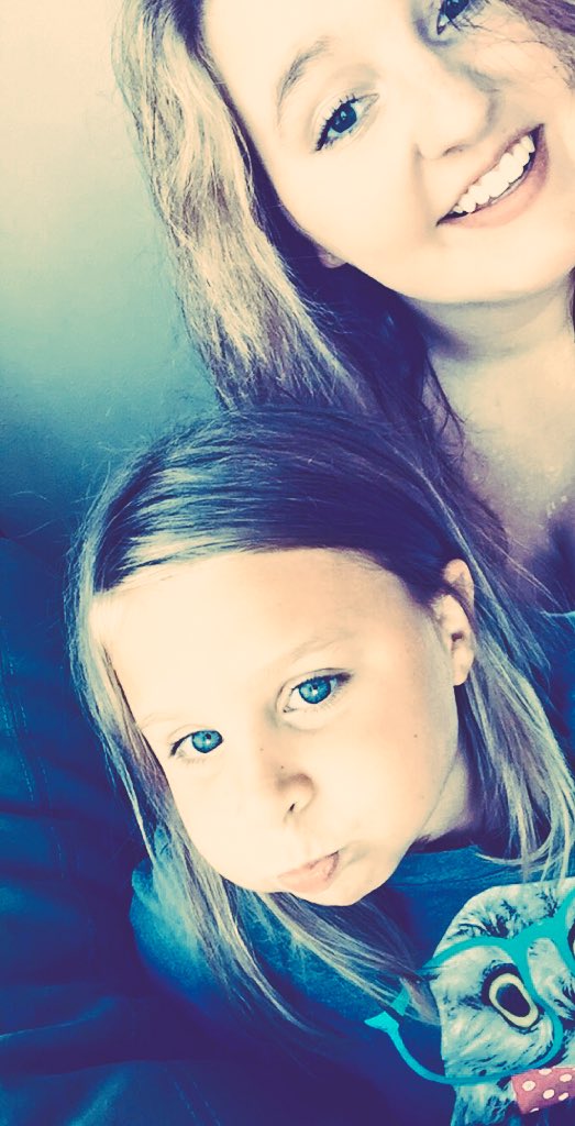 Reach4theSky2's tweet photo. My niece happens to be a blue eyed Princesss just like auntie https://t.co/ysUGEXLkTQ