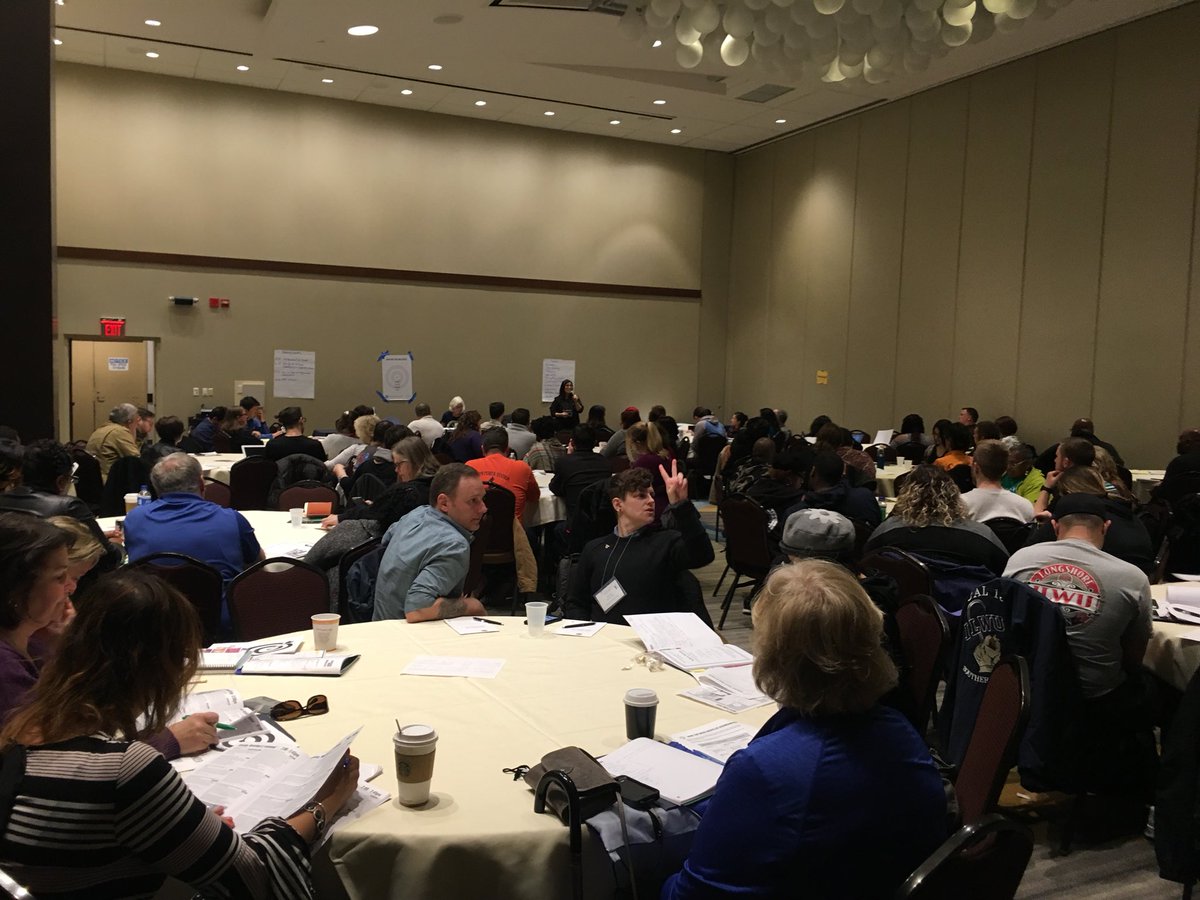 labornotes's tweet image. Packed house for Secrets of a Successful Organizer: Beating Apathy #labornotes