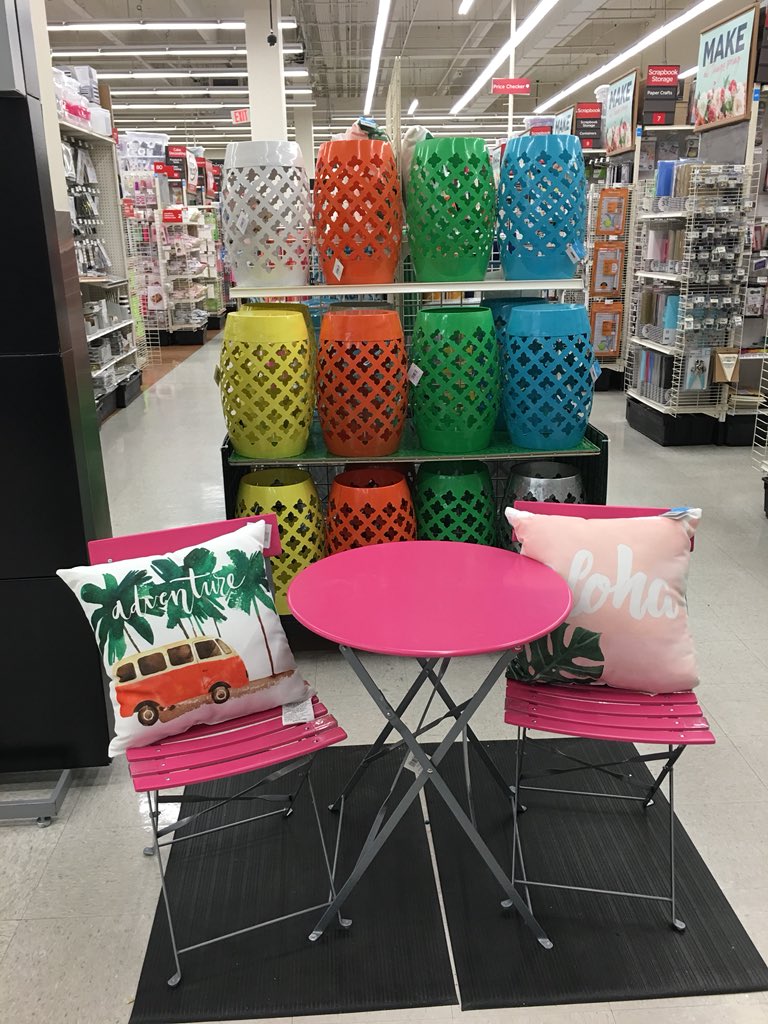 thepolishedp's tweet photo. Summer has arrived at @MichaelsStores βοΈπ΄ and I am obsessed!!! Check out my IG stories for all of the gorgeous goodies that I found ππ I will be posting more throughout the day π #michaels #michaelsstores #michaelssummer #makeitwithmichaels #thepolishedpursuit https://t.co/gBIEipTv7p