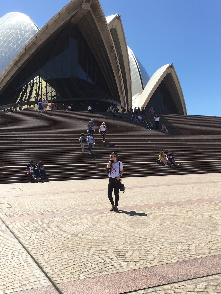 nirvanashxx's tweet photo. here are some of the v touristy pictures I took while venturing out into the wild Australian bush https://t.co/SSee3ksTXm