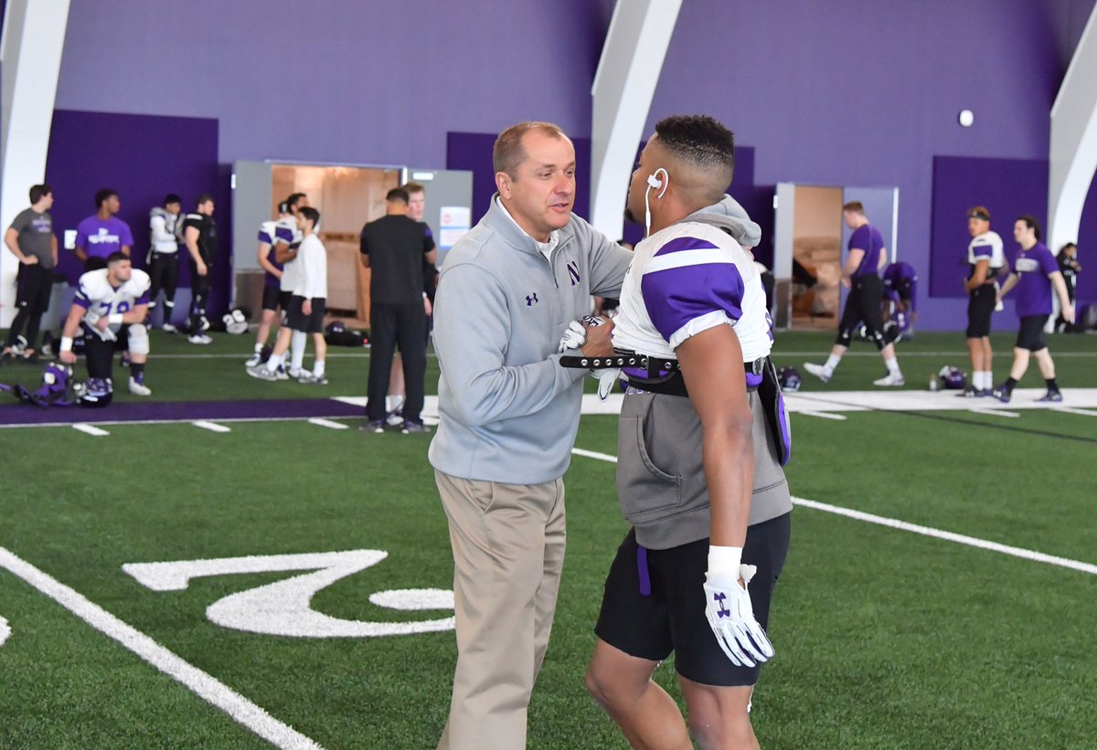 NUFBFamily's tweet photo. No bad days. ☀️🔋 #B1GCats https://t.co/XWfBnna6YS
