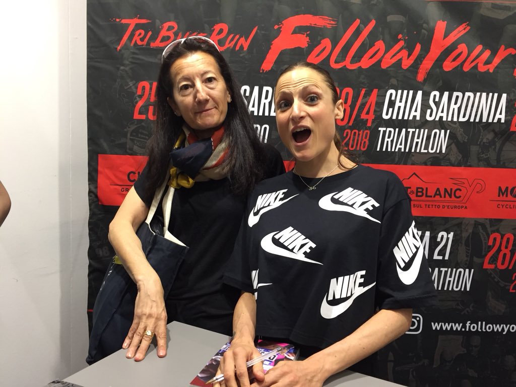 salvamerando's tweet photo. L’emozione per non vederci da un pò di tempo ci ha fatto dimenticare il selfie insieme. Ma ce l’abbiamo singolarmente con la grande campionessa Sara Dossena. tanti in bocca al lupo per domani mia cara @Romana40 !!! https://t.co/tpNDk5O1Xy