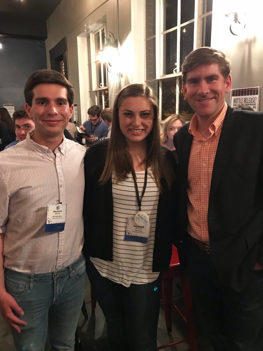 Cullop4Congress's tweet photo. Got to speak with many of our future leaders at the VAYD welcome reception last night. Thanks to @DemsatUVA for hosting and thanks to @CreighDeeds for his inspiring message from our leaders in the General Assembly! https://t.co/2bz0Aim9lL