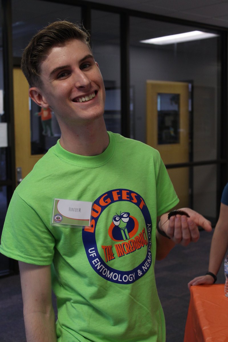 EntomologyClub's tweet photo. We are buzzing like bees and we are so happy your here! #UFbugs #BugFest2018 #ufbugweek https://t.co/8EYbaHIOqC