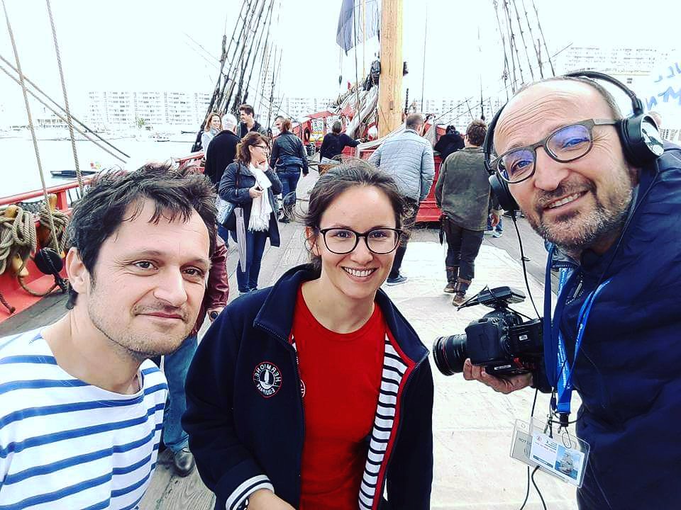 MadeinVarTV's tweet photo. Le tournage continue pour l'émission spéciale #Hermione à #toulon. À découvrir très vite sur https://t.co/VeCvJVXGmk https://t.co/d2zU1E0eDN