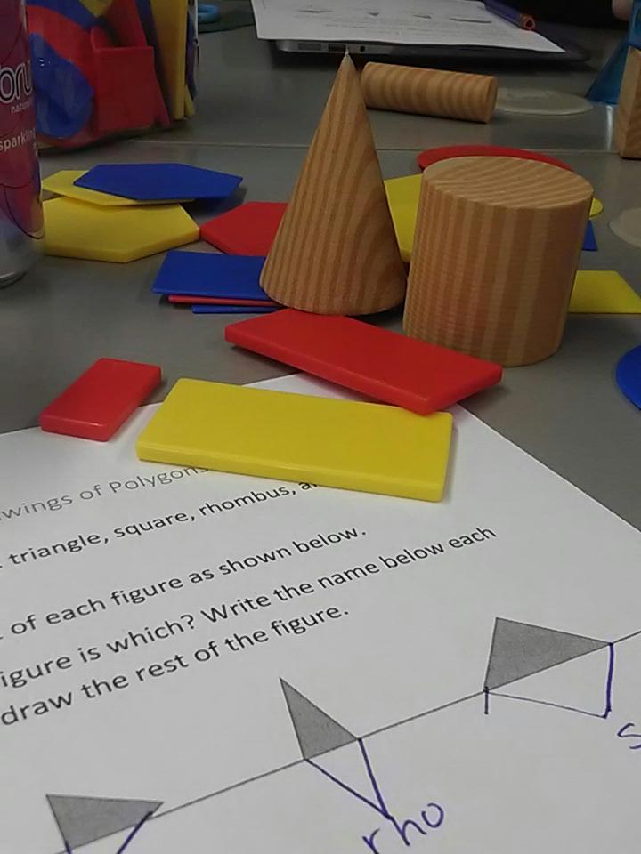 MrsH72's tweet image. Geomerty on a Saturday morning. #MakingMathMatter  #DNAMath @TLAMath @thestrokeofluck @AnnaBlancarte11 @MsKGates