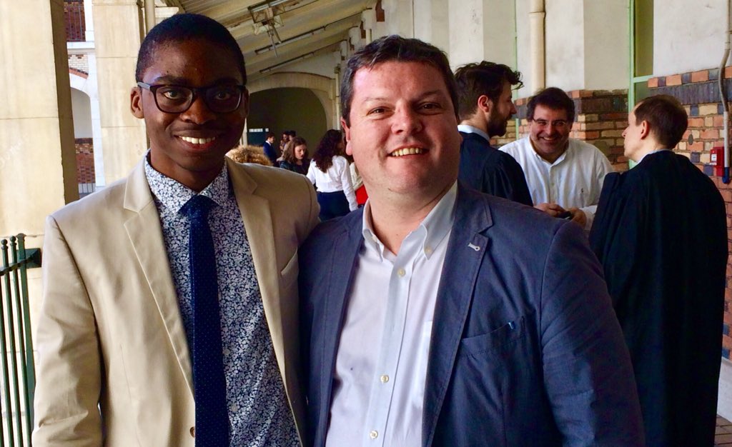 [#BigUp] Il l’a fait... Yannick Yapo est en 1/2 Finale du concours national <a href="/LysiasNational/">Conférence Lysias</a> Immense BRAVO à notre étudiant de l’#UBS