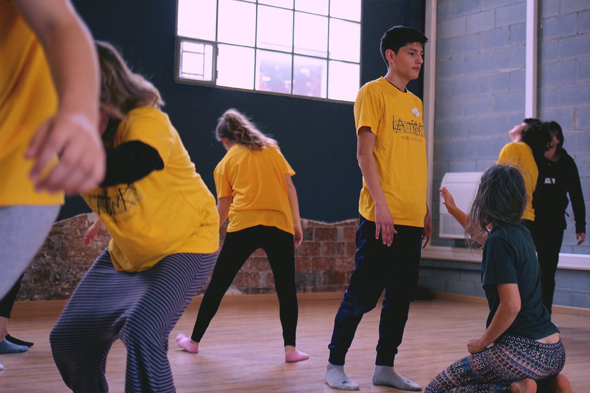 LA TRAMA és una trobada d’escoles de teatre on els alumnes joves de cada escola realitzen diversos tallers relacionats amb les arts escèniques. Aquest any es celebra aquest cap de setmana (7 i 8). | Organitzat per <a href="/ArsenicTeatre/">ARSÈNIC</a> i <a href="/rocaumbertfa/">Roca Umbert Fàbrica de les Arts</a>.