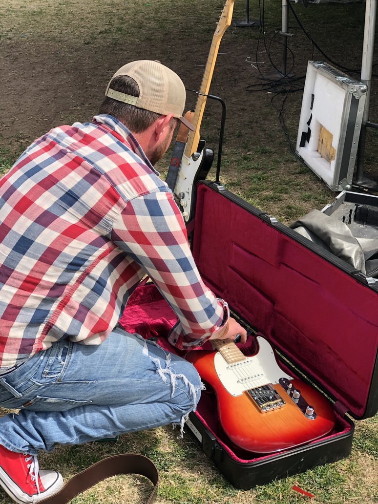 ryansimsband's tweet image. ...and thus concludes the @HSNTours Spring Tour.
Thanks to everyone that came out!
Until next time....

#ryansims #mysideofthestory #highschoolnation