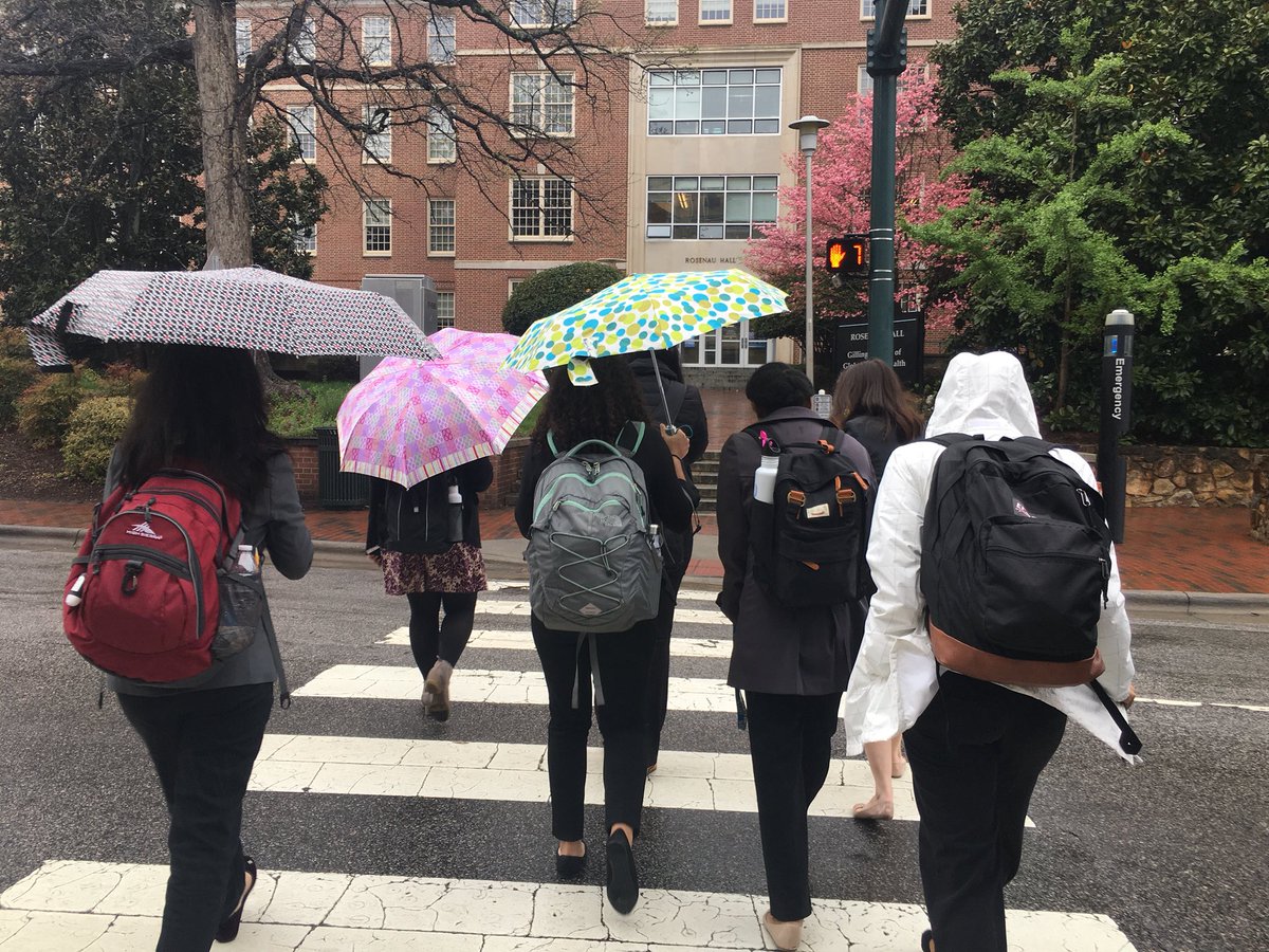 EMRO_AMWHO2018's tweet photo. sharing umbrellas and passions for health policy :’) #emrocuties #AMWHO2018 https://t.co/6akxKhyiN6