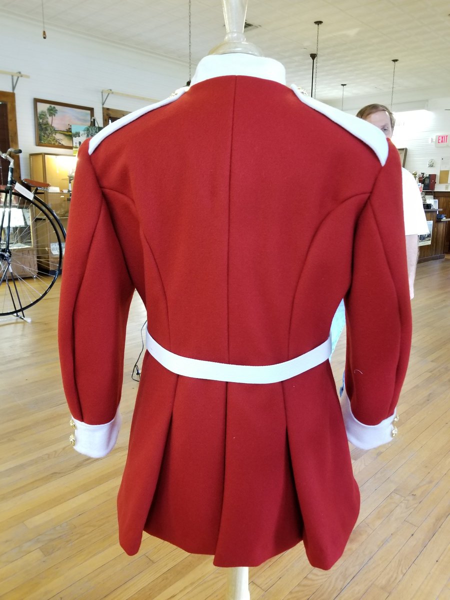 LadyTaliaStorm's tweet photo. Finished and now on display at the Lake Mary Historical Museum, 158 N Country Club Rd Lake Mary FL. Whole exhibit focus is the Era of Queen Victoria #1880Reproduction #BritishInfantry #redwool This was a great project to work on. #reproductioncostumer https://t.co/r8MFILMhXl