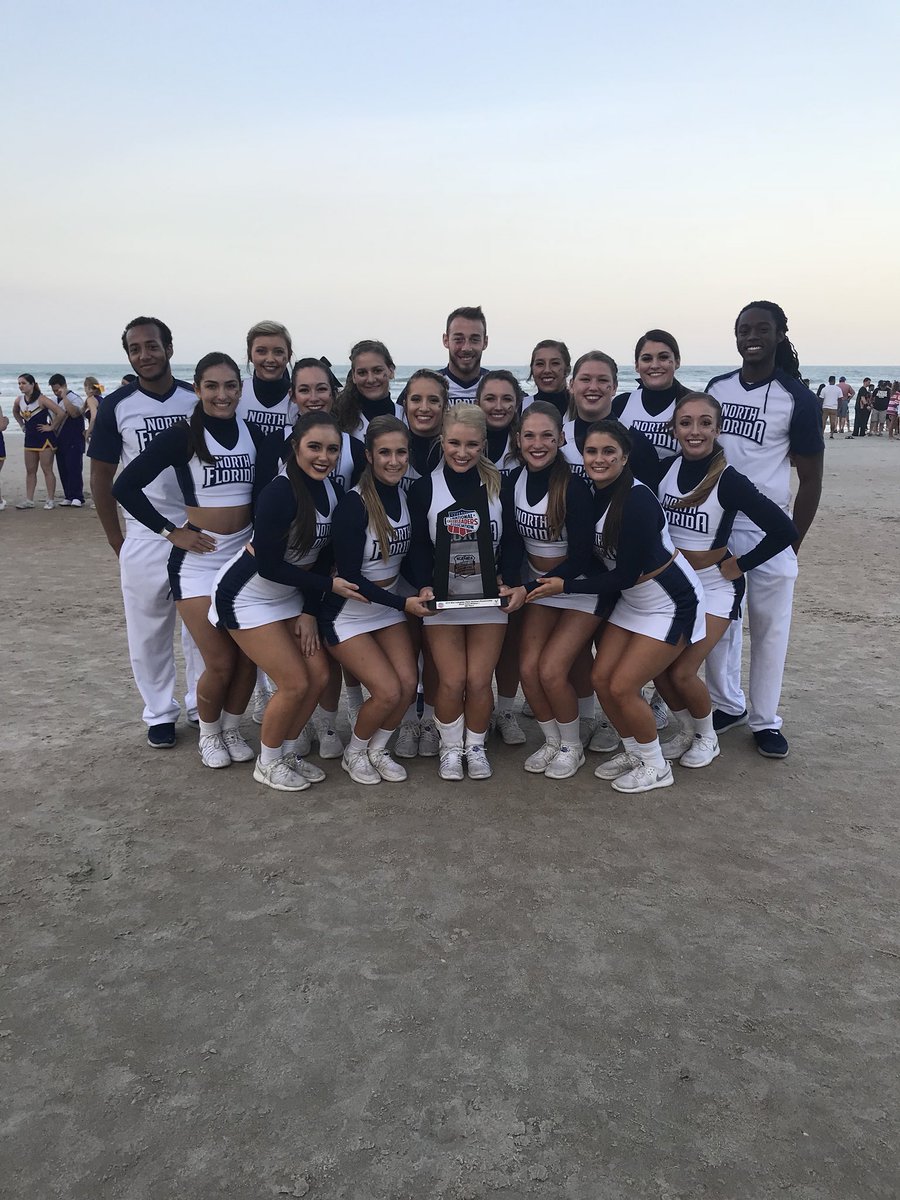 After a season of uncertainty, injuries and hardships we are proud to come home with 4th place in a division that gets stronger every year! Time to get ready for next year! 💪🏼🏆