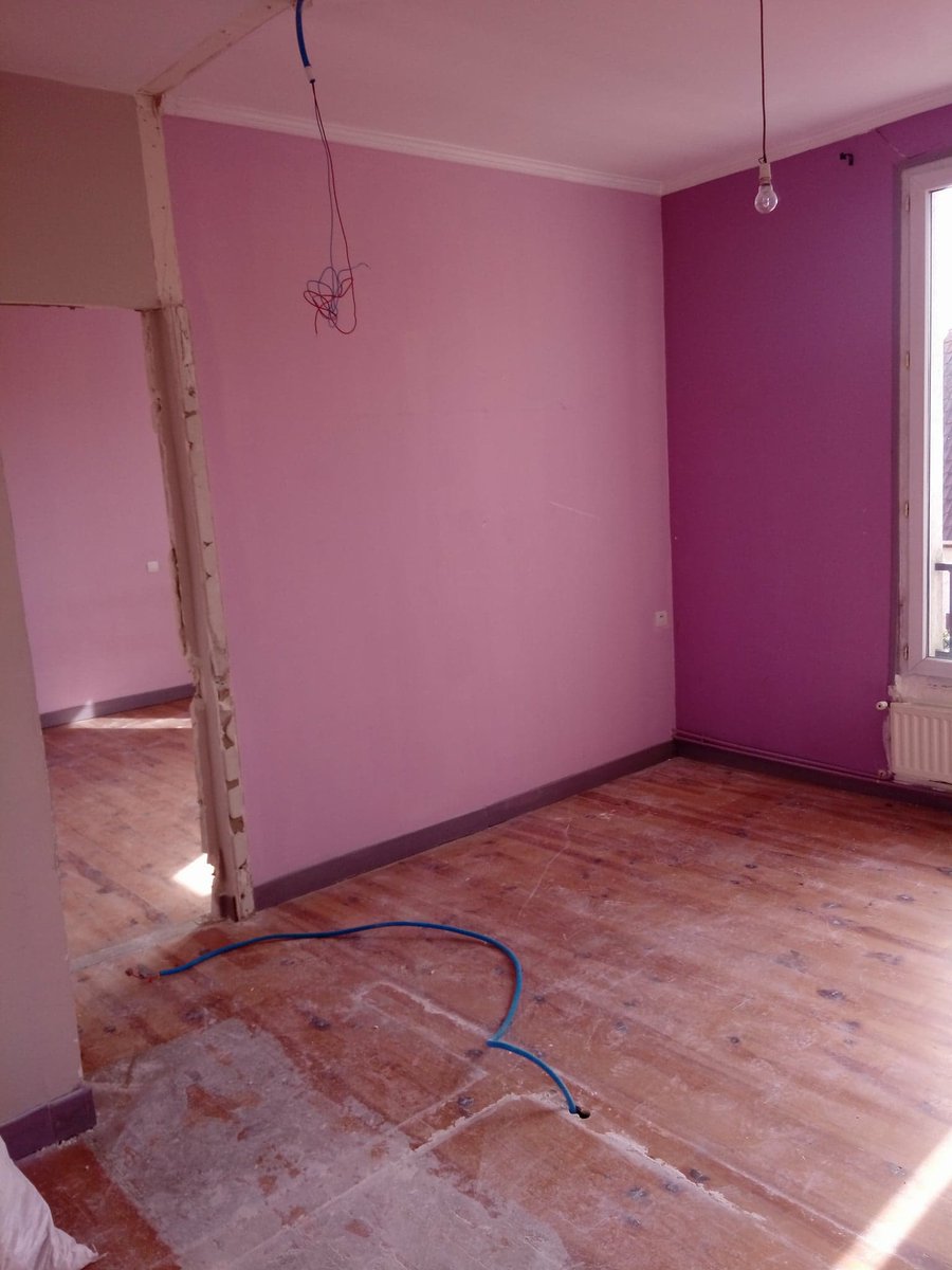 ⭕ La rénovation a débuté ! Mais on a besoin de vous ! ⭕
 🔺Les  frères présents sur place ne ménagent pas leurs efforts pour qu'on  puisse récupérer notre caution, mais ils ont besoin de bras. 💪
 👉 Contactez Azzedine au : 07 82 91 09 11