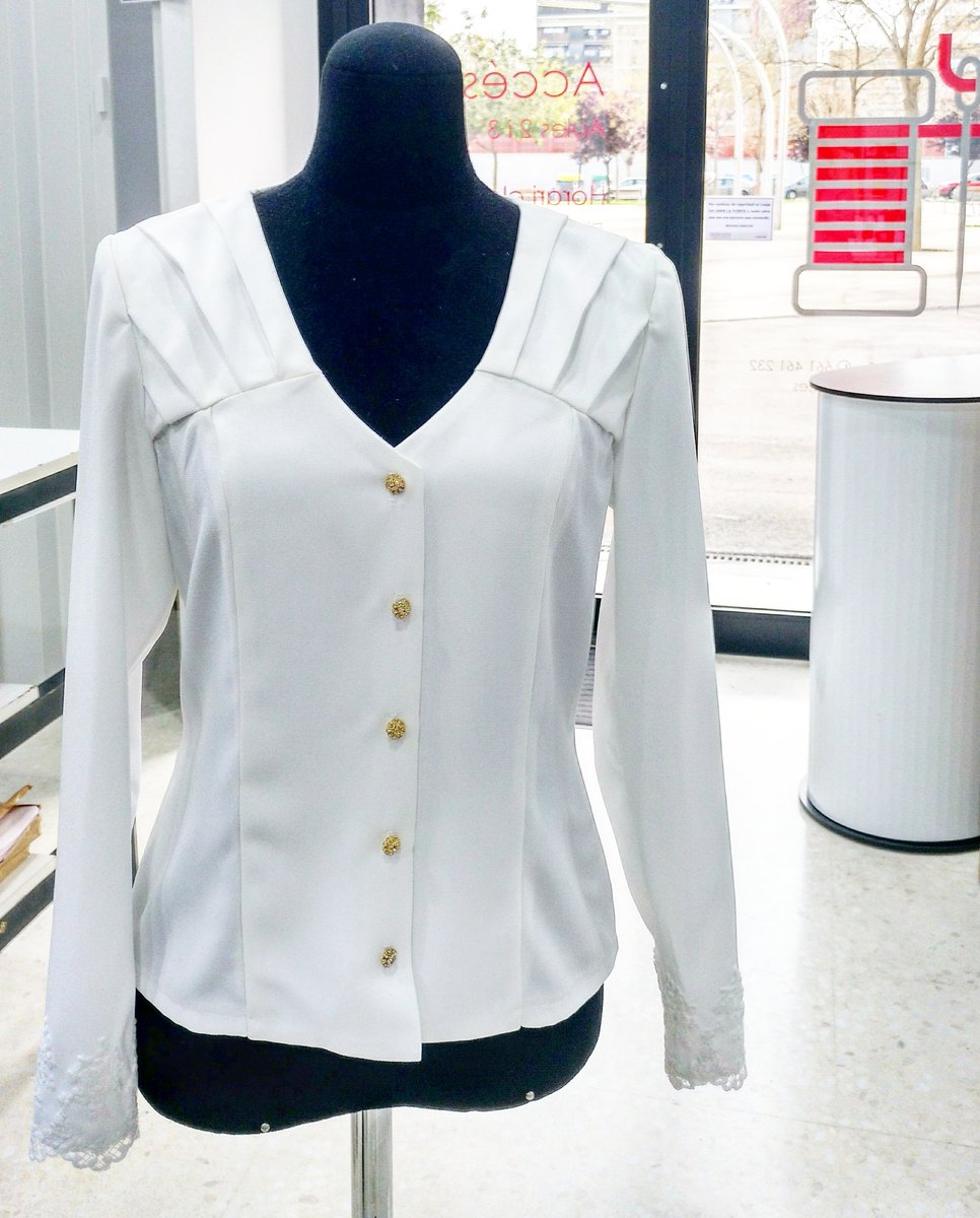 Ana Cortés García (@acg7_) on Twitter photo Si volviera tres años atrás, volvería a elegir <a href="/EADIMODA/">EADImoda Barcelona</a> ♥️✂️📏📍 #dressmaker <a href="/ribesycasals/">Ribes & Casals</a> Si volviera tres años atrás, volvería a elegir <a href="/EADIMODA/">EADImoda Barcelona</a> ♥️✂️📏📍 #dressmaker <a href="/ribesycasals/">Ribes & Casals</a>