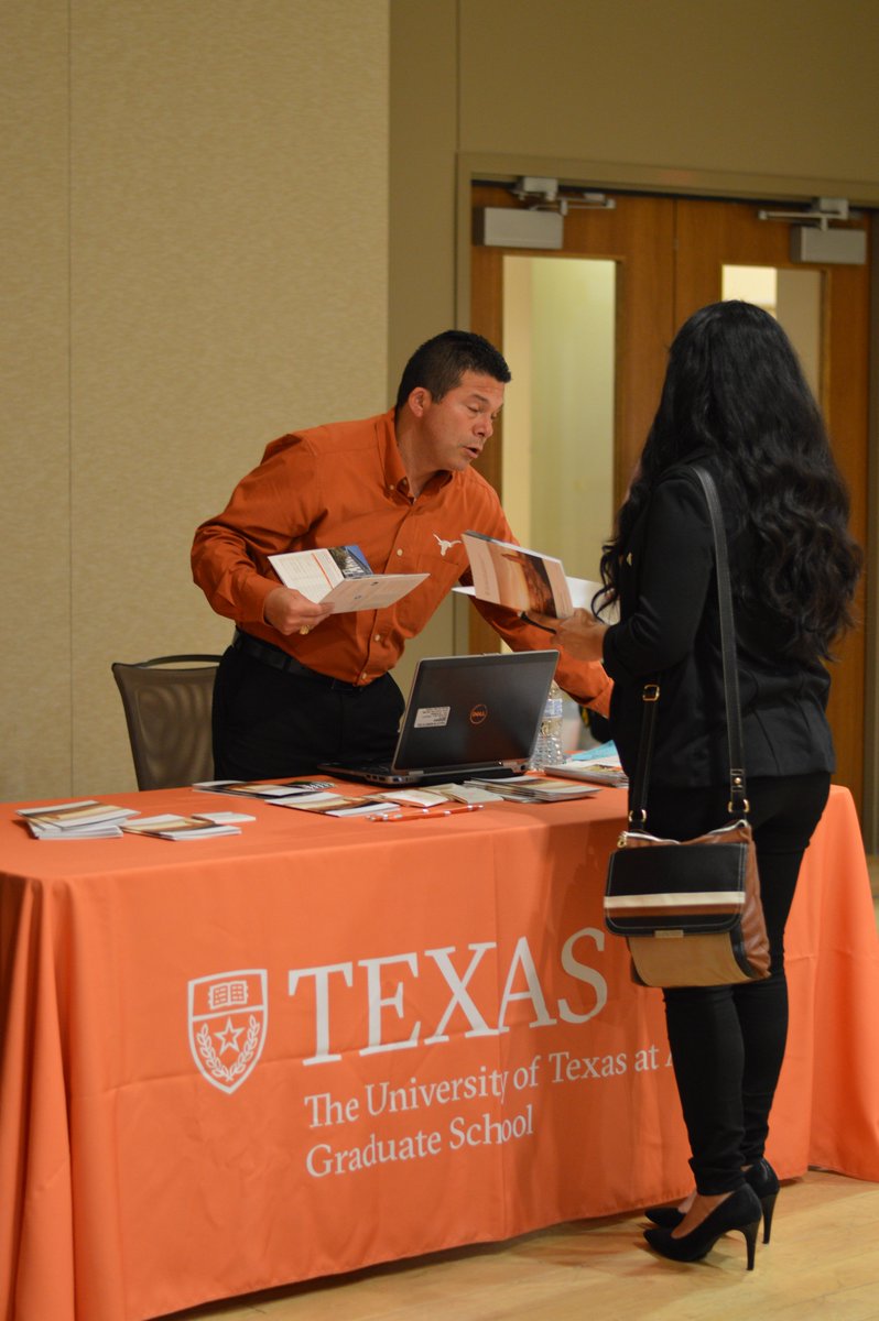 tamu_scola's tweet photo. The Graduate School Resource Fair was a huge success yesterday! We hope students got the chance to visit every table!
#SCOLA2018 https://t.co/x5MxlOQD49
