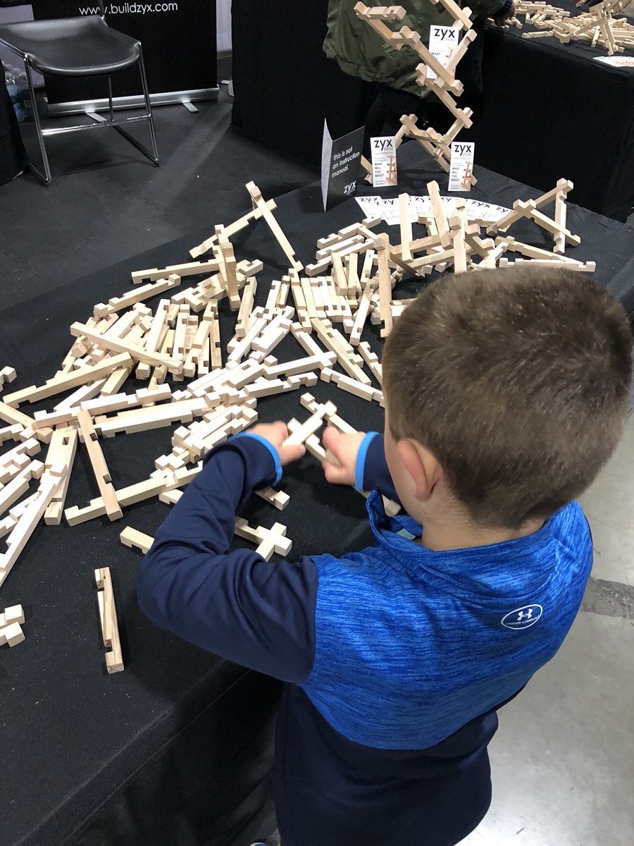 kaitchidester's tweet photo. Playing with @buildzyx @USAScienceFest! #stem #steam #miniengineer #engaging #explore #build https://t.co/UauxAc57qk