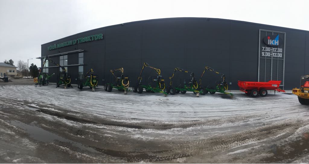 forsmw's tweet photo. Dealer open day preperation in Finland 🇫🇮 https://t.co/39kQE35FZc
