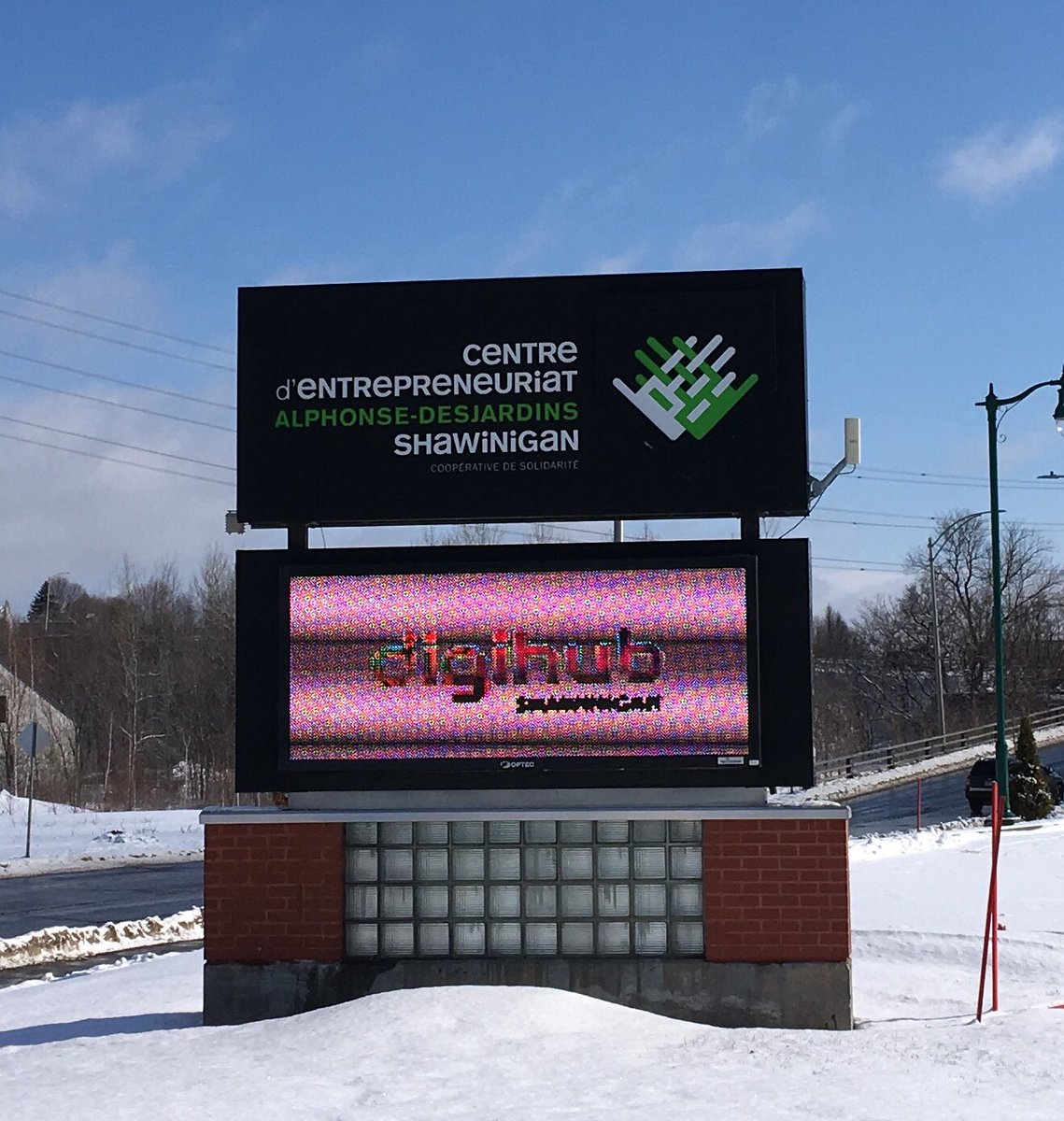 HaguenauerL's tweet image. Signature coopération exemplaire #numérique #entrepreneuriat #jeunesse au 💙 #CoopFrQc 👏👏@GrandChambery et @villeshawinigan @XDullin @morphosense @mounir @DomAnglade @Quebec_FR @ChambeGrandLac @LaFrenchTech @MRIF_Quebec