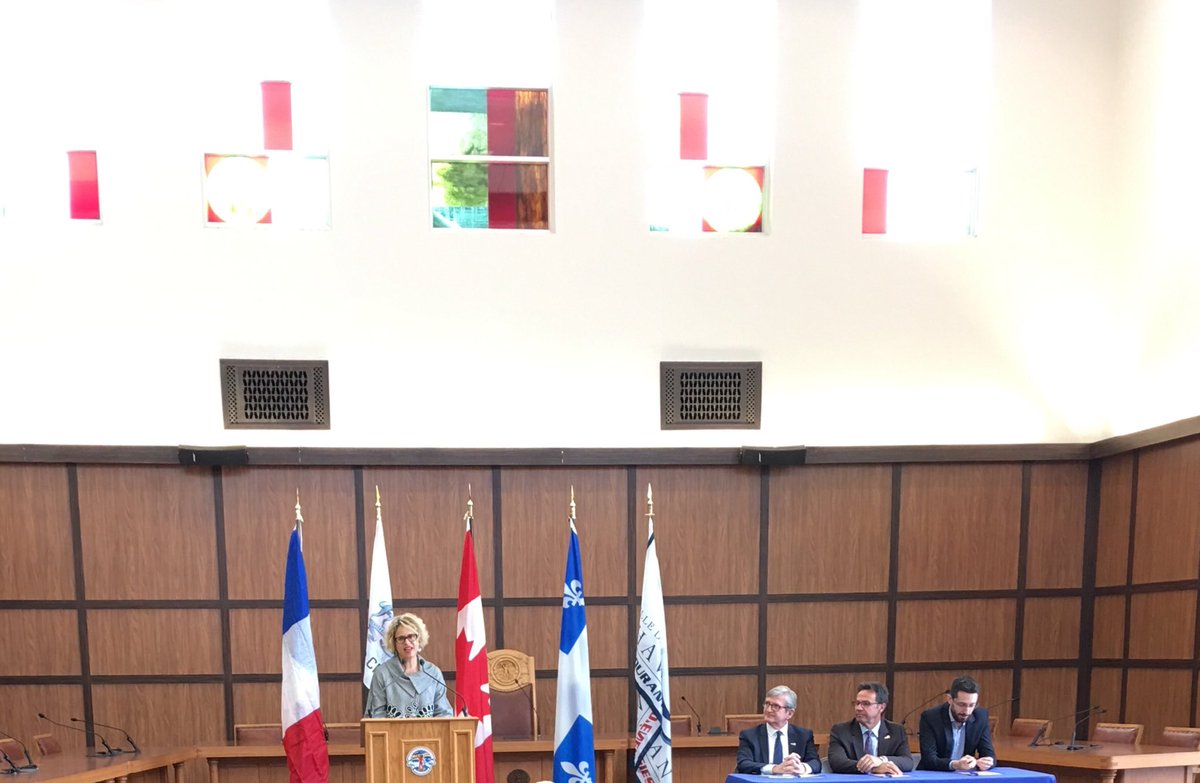 HaguenauerL's tweet image. Signature coopération exemplaire #numérique #entrepreneuriat #jeunesse au 💙 #CoopFrQc 👏👏@GrandChambery et @villeshawinigan @XDullin @morphosense @mounir @DomAnglade @Quebec_FR @ChambeGrandLac @LaFrenchTech @MRIF_Quebec