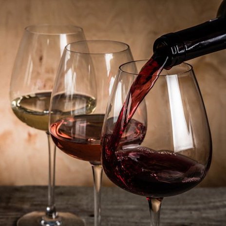 How do you make Saturday AWESOME??
With a wine tasting of course! 🍷🍷
Come on down to Roots for a wine tasting!
#saturdayfun #winetasting #hooksettnh