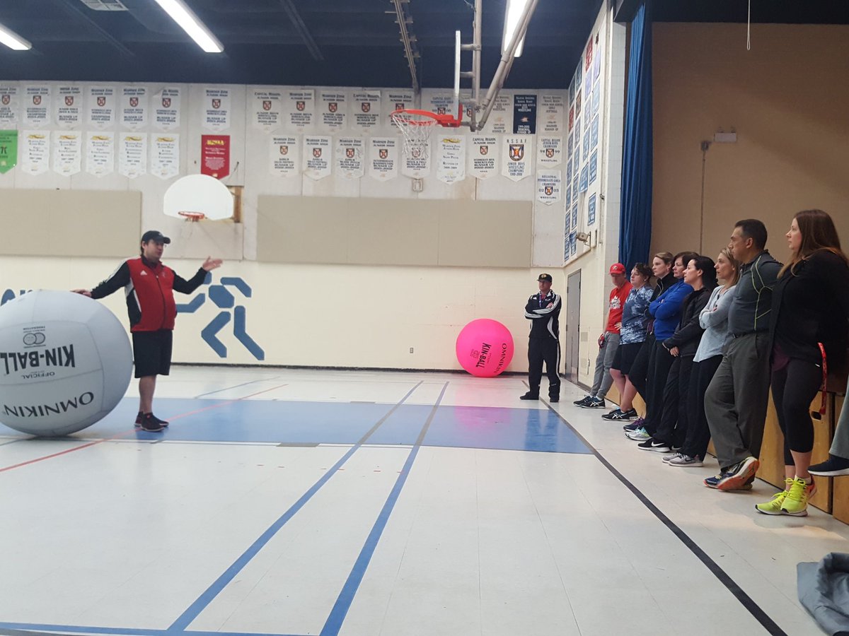 <a href="/KinBallCanada/">Kin-Ball Canada</a> @ColbyVillage @HRSBHealthPromo <a href="/PHECanada/">PHE Canada | EPS Canada</a> @HRSB_JHsports <a href="/taphens/">taphens</a> gettin' our PD on with some #kinball ..... Omnikin BLUE!