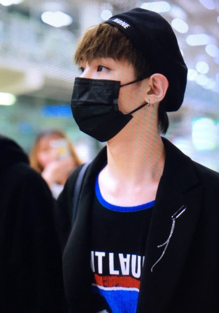 SpriteOxygen's tweet photo. 180407 BKK✈️Preview
cr.@LastAngel0219 

 #저스틴  #JUSTIN #黄明昊 #IDOLPRODUCER https://t.co/IvYav3KPjZ