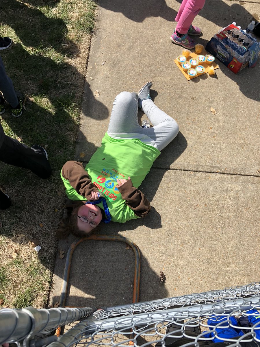 Stacy_k_smith's tweet photo. #readrightrun #gostl @asherjfes https://t.co/uO7M5kFbNN
