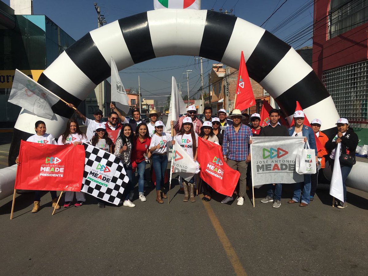 JosueEnriqueV's tweet photo. Que nos cuenten y que nos cuenten bien, porque #EnTodasPartes de los 125 Municipios del #EdoMex los jóvenes tomamos las calles a favor de los mejores proyectos @JoseAMeadeK @CCQ_PRI @AlejandraDMV #YoConMeade #LaREDmásFuerte @alfredodelmazo @ErnestoNemer https://t.co/vsgfC0YLN4