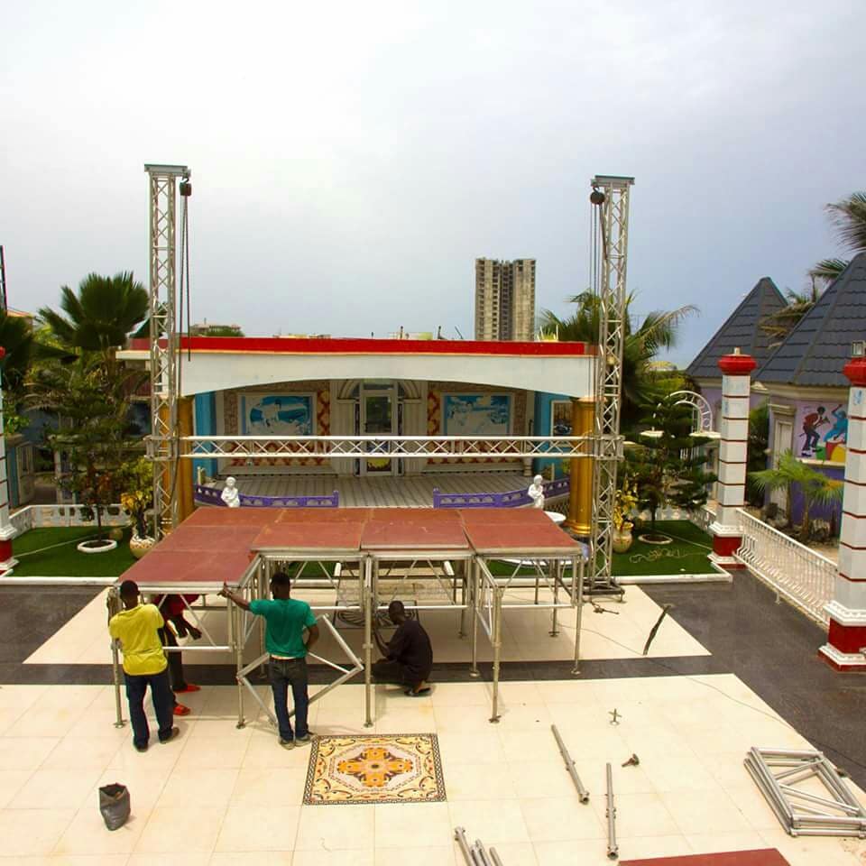 kwesi_stanza's tweet photo. Mellow Saturdays Stage preparations ongoing. Every aspect is being set up....... Watch out for XLNC @XLNCFAMILY
And the FAMILY BAND #Dreamland #ReggaeEmbassyGhana #SunsetReggae #ReggaeMusic #XLNCFAMILY #AFRICA #GHANA #OyeTruee #WALAFAHW3 🔑⏬⏬⏬ https://t.co/K98jzSN2s6