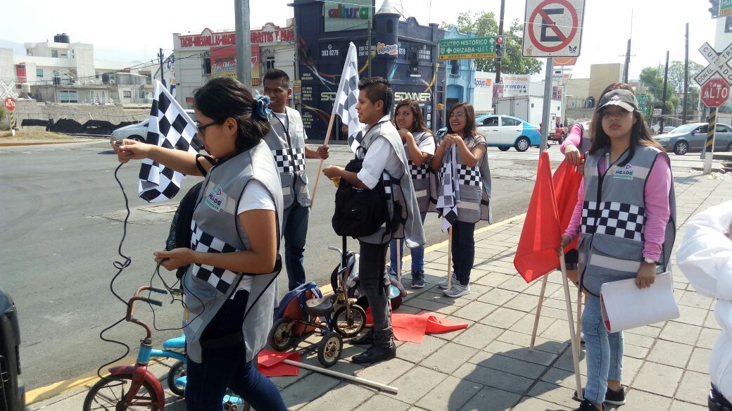 MFRCUAUTLANCING's tweet photo. Acompáñanos !estamos en el #ParqueJuárez de nuestra bella #Puebla !
#Avanzará Contigo
Todos con @JoseAMeadeK #RevolucionPresente @UR_Nacional @mayrusmayrus7 @EnriqueDogerG_   @LorenzoRiveraN @EstefanChidiac https://t.co/rDNnCA92Pj