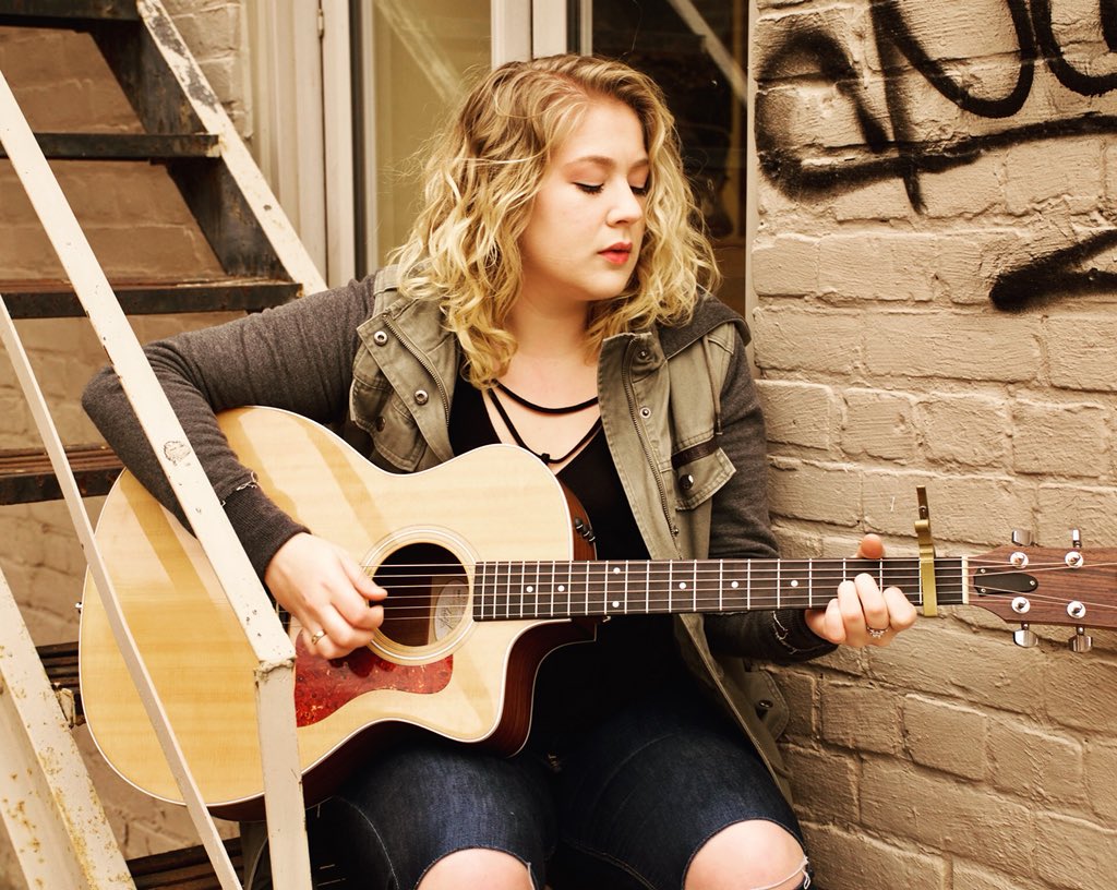 CjBerardi11's tweet photo. Playing tonight at the Tin Cup in Brantford from 9-12! #gig #livemusic #local #tryingtotwitter https://t.co/YHtLeG3IWi