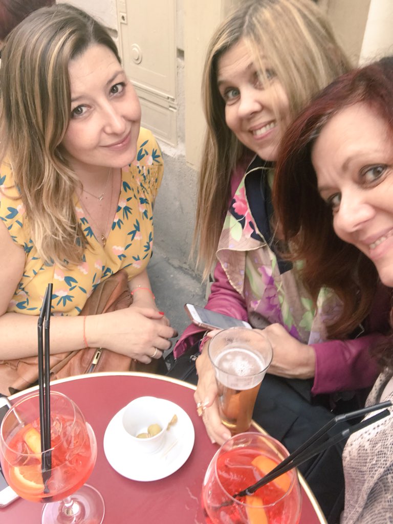 FlashTweet's tweet photo. @MereteBuljo @coding_days @VanessaVincentR @SolenneBLG @digital_ladies @NathOllier @Nad_Alves @ValerieAsselot @loutro1990 @DarmonAlice @laurencekerjean @sfouille @CHRISTINESOTO12 @SeverineLienard @Aurelie_JEAN #Team01 des @digital_ladies #DigitalLadies ! 👌🏼⚡️
#code #coding #codeleweekend @coding_days https://t.co/d4klKwNhIy