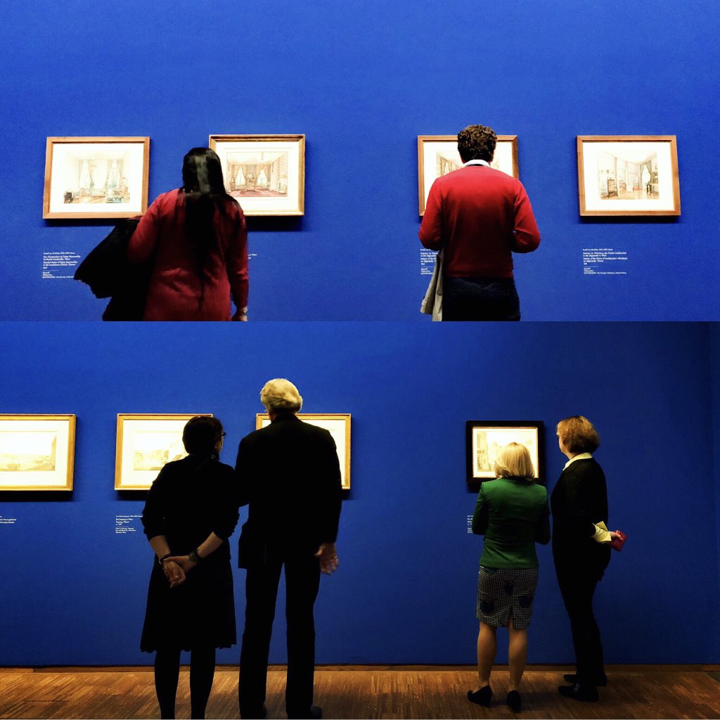 ACAstudioJDZ's tweet photo. What are they thinking when they appreciate paintings?
#museum #exhibitions #BlueWall https://t.co/i1K7TUAJpK