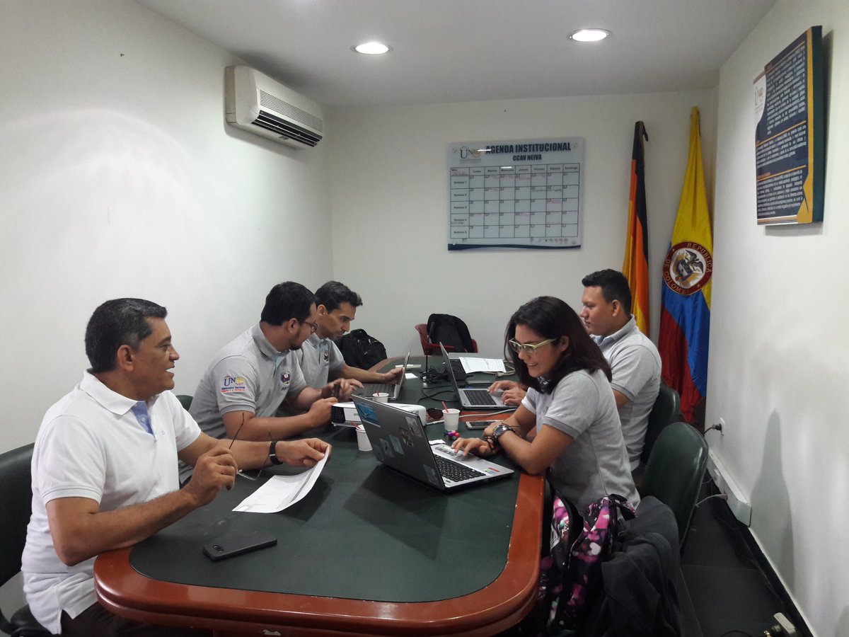ShyrleyV's tweet photo. Semilleros de @unadzonasur en reunión de trabajo para participar en el II Encuentro Zonal de Semilleros de Investigación, el 13 y 14 de abril. Nuestros semilleros con identidad propia. @UNADinvestiga @ClaudioCamiloG1 @AMendezGonza @JaimeLeal_ https://t.co/I911k5CIIk