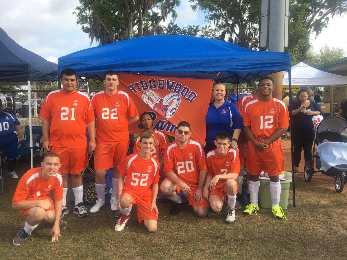 hanleysclass129's tweet photo. @Ridgewood_Rams Rams Special Olympic Soccer Team beat JWMHS two games to advance to state games. https://t.co/Mzgcd2QGd4