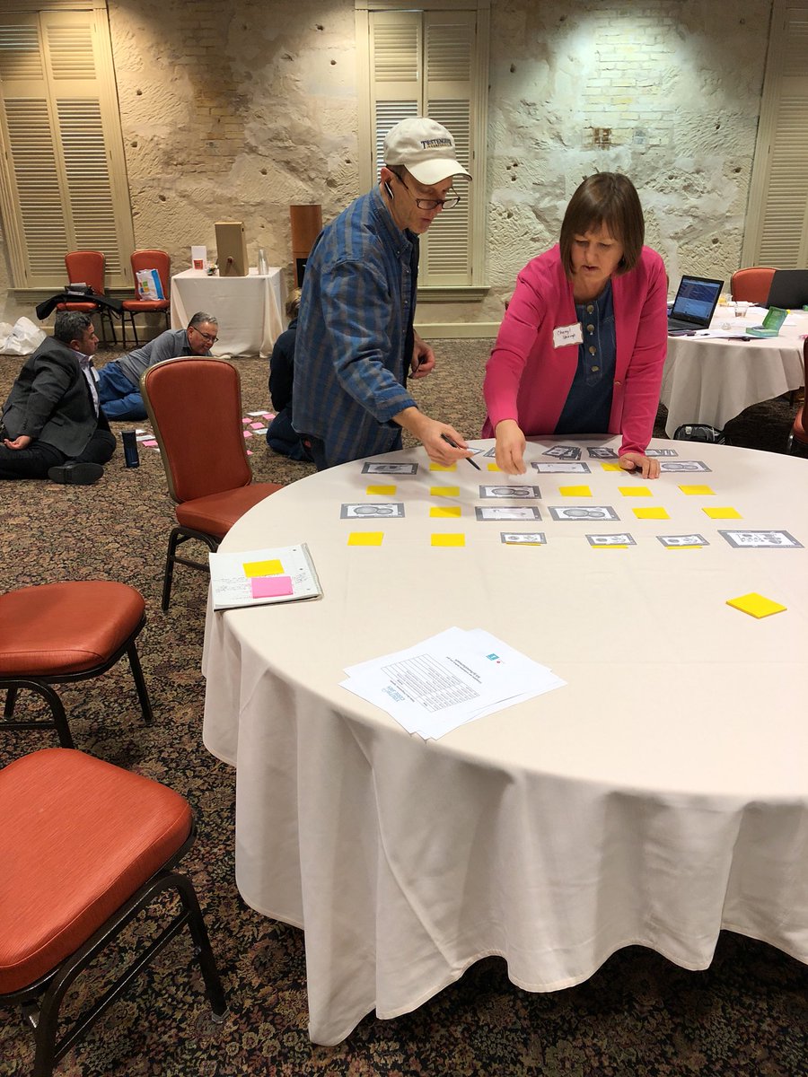 Abby_Teveni's tweet image. Rosie Runtime fun!#thinklikeaprogrammer #vivahemisfair @YouthCodeJam @LaunchCompSci @hemisfair