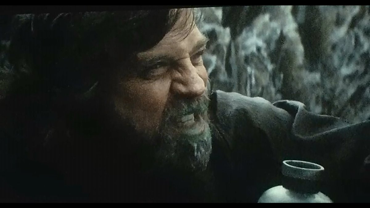 Nialls_Nandosx3's tweet photo. If you                                  You don't 
don't love                           deserve me
 me at my                                 at my
@HamillHimself https://t.co/imq7vCA8Ht