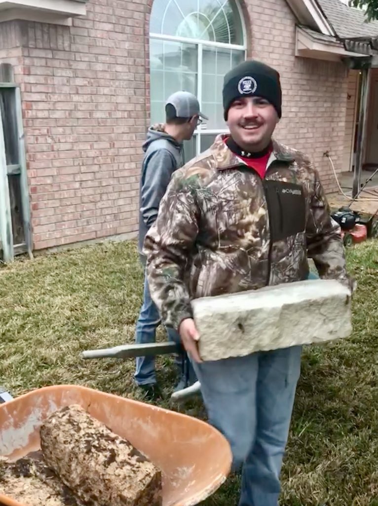 BeltonPolice's tweet photo. The cold weather was no match for #TeamBPD! We had an incredible time partnering with the Belton Youth Advisory Commission and members of our community for our annual One Community One Day Volunteer Project! https://t.co/f4ycdZ7XL0