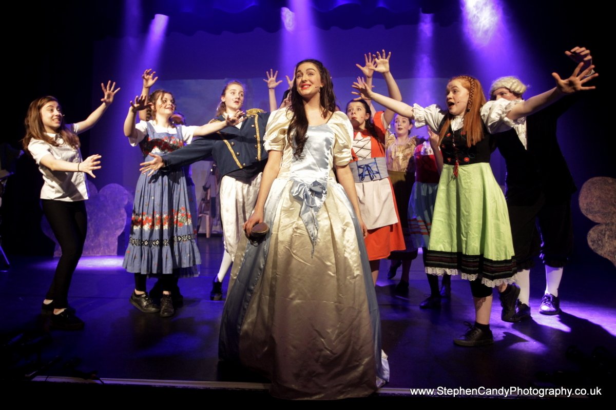 StephenCandy's tweet photo. All the photos from @ArielCTheatre's great production of "Into the Woods" at @Hurst_College's Bury Theatre are now live on my website: https://t.co/7ag1xSsDF3
📷🎭🌳🌳🌳🎶 https://t.co/YjkZH1wJKi
