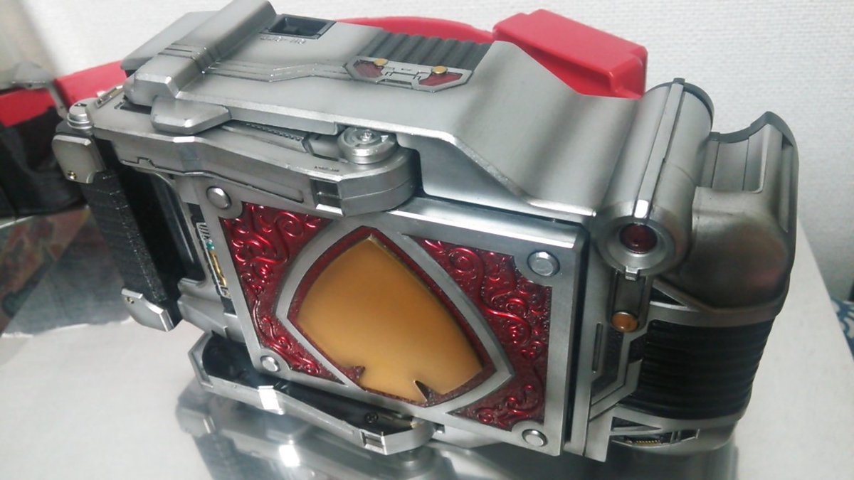 DXブレイバックルをお手軽塗装でコンセレ風に。回転部分の四角い枠が 