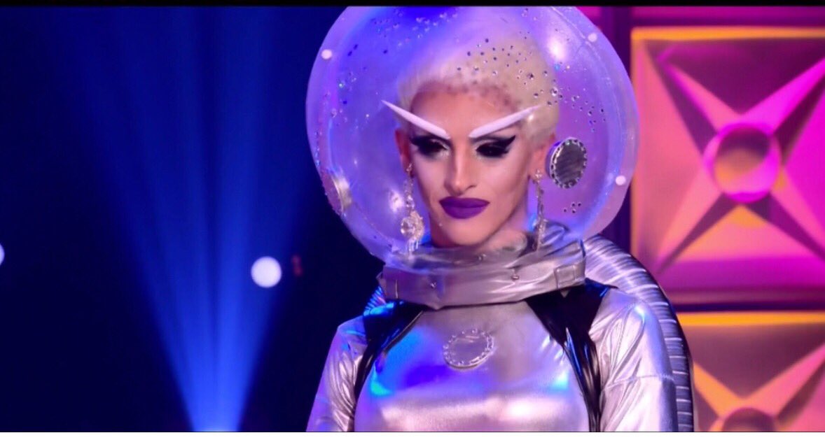 MizCrackerFans's tweet photo. 🚨A SNEAK PEEK FROM EP 3 🚨
one of @miz_cracker’s looks from ep 3 is serving space woman realness! https://t.co/DL35NH8QzB