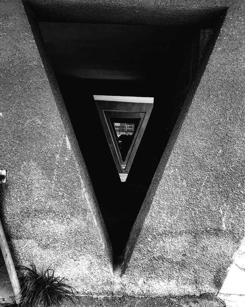 Maya98ART's tweet photo. Ive Definitely Found Somethin Very #Special About Every &amp; Each #Picture That I Took 📸.. People Might Think That Im Crazy The Moment l Stand To Take That #PerfectShot But Then.. They Get #Amazed By The Way I Saw That #Beauty, The Way I #Enjoy &amp; #Appreciate Those Little #Details ! https://t.co/3yw8gtz0uc
