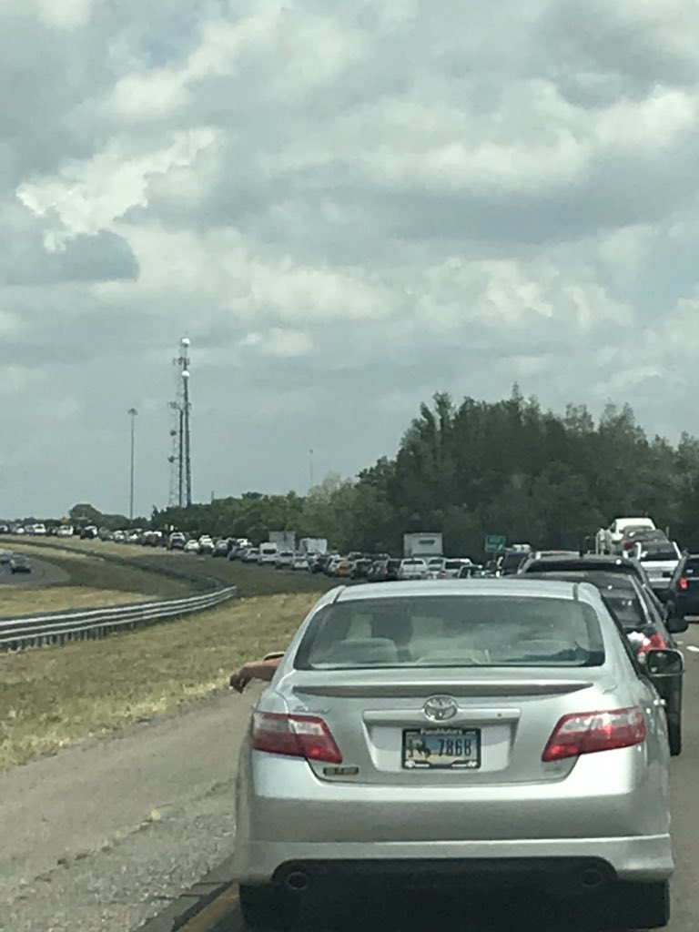 CowboyChasinChk's tweet photo. ~ @wshniwzfshn ~ we shall take this break in traffic to check our emails to see if we get to meet &amp; greet w/ @thecadillac3 #cadillacthree #OrlandoSoundBites #trafficsucks #thankgodweleftearly https://t.co/QhpbQv7q7z