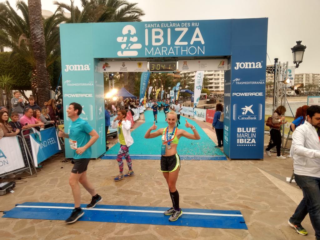 Y nuestra vencedora de #maratón en 2018: ¡Marina Shapovalova! 🙌🏻🥇 #Ibiza #RunAndFeel #deporte #atletismo #actualidad.