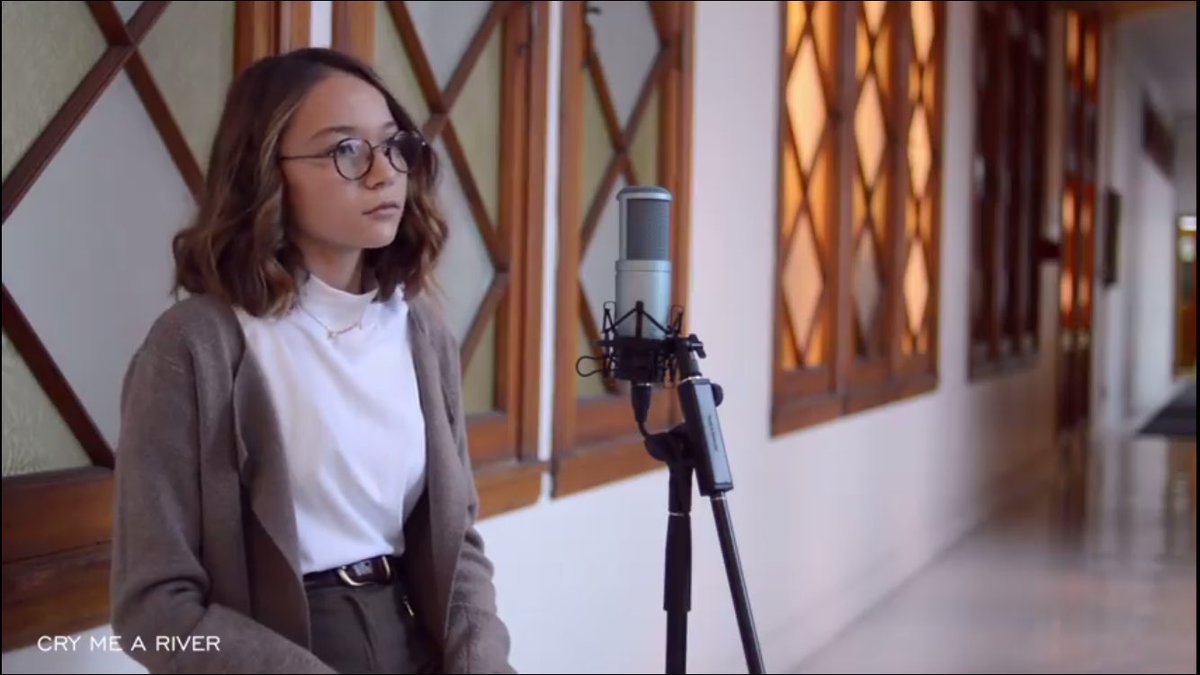 INCROYABLE!! Je suis maintenant tout près du million de vues pour ma vidéo de « cry me a river ». Aidez moi à l’atteindre!! Merci de partager❤️ Bisous.  bit.ly/2GGZLUF  #lavoixtva #EquipeGarou