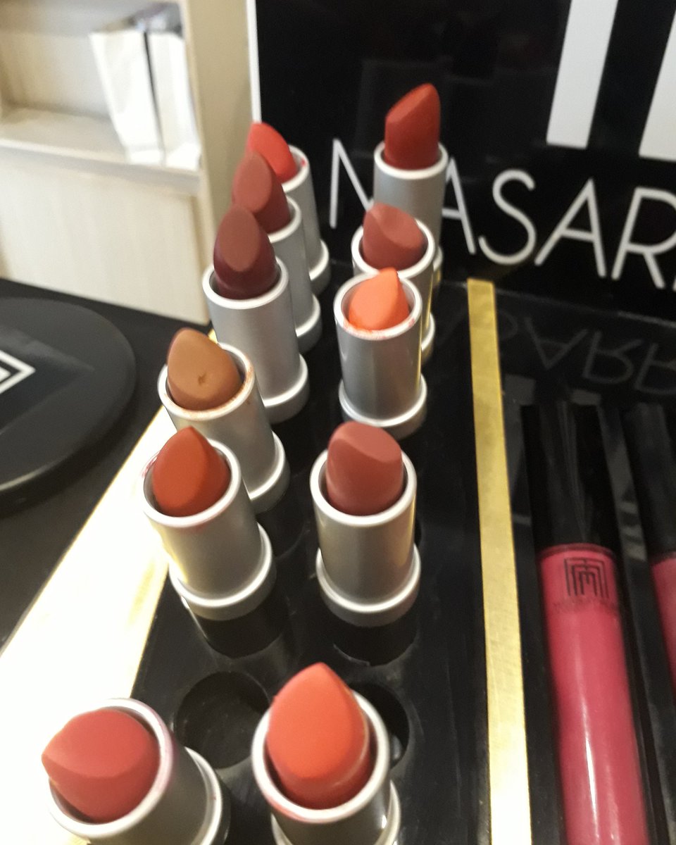 Tayyabazworld's tweet photo. Some more pretty shades from #MMLaunch2018 
They are not only pretty but also very moisturizing and pigmented 💖💖
.
.
.
#MMMAKEUP 
#MATTEOBSESSION#MMLAUNCH18 #LIQUIDCOLOR 
@SANTETHESALON @walnutpk @MASARRATMAKEUP #tayyabazworld https://t.co/QfbAMia0oc