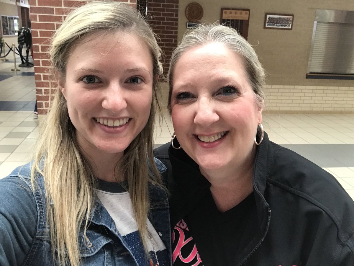 susanblowey's tweet photo. Love learning with my girl! π#cfisdecc https://t.co/Ll2UGiKAvm