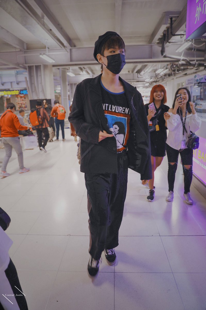 SpriteOxygen's tweet photo. 180408 BKK✈️Preview
cr.@Contrail_Justin0219

 #저스틴  #JUSTIN #黄明昊 #IDOLPRODUCER https://t.co/syf38KZ1vs