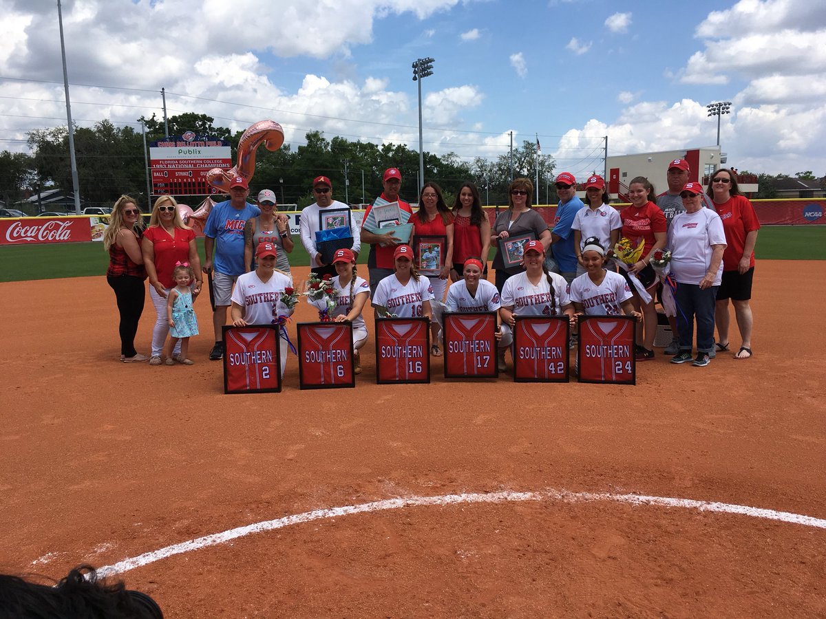 Our 2018 @FSC_Softball seniors between games of today’s DH with Palm Beach Atlantic. The Moccasins won game one 2-0 ending PBAs 23 game winning streak.