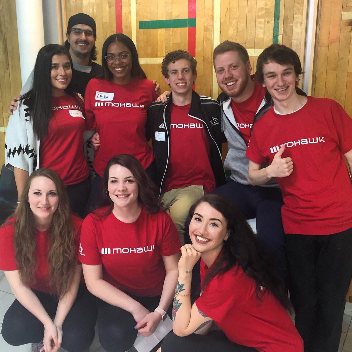 Prof_Marc's tweet photo. Packed rooms, students volunteering to help future students, staff consulting with recruits and parents - a great #MohawkOpenHouse this year @MohawkCollege! https://t.co/BNFrKqf1ca